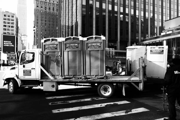Best Portable toilet rental cost  in Lonoke, AR